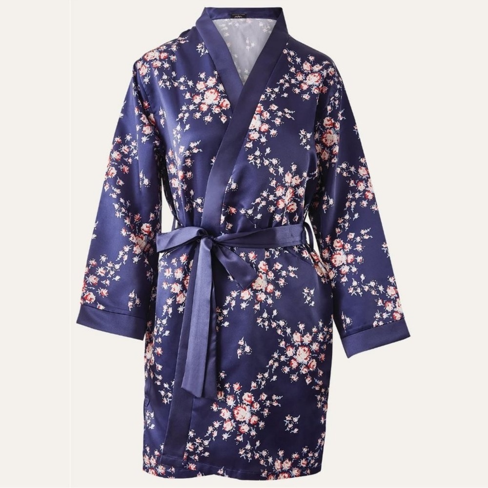 Morgan Lane NEW Floral Print Belted Satin Robe Sz S / M
